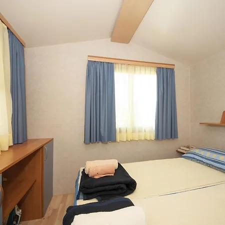 Holiday Robinzon Apartamento *